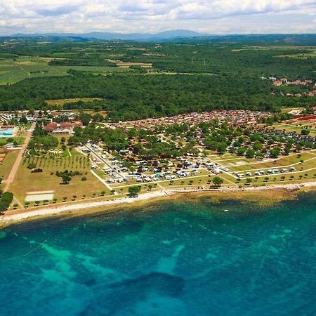 Panorama Mobile Homes In Camping Park Umag Exterior foto