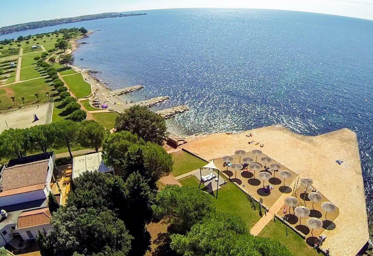 Panorama Mobile Homes In Camping Park Umag Exterior foto